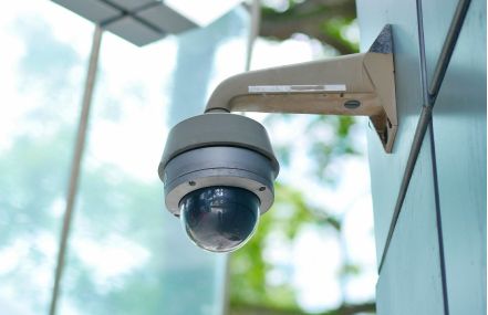 Чим відрізняються відеокамери PTZ від SpeedDome?
