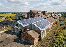 Установка солнечных панелей на складе