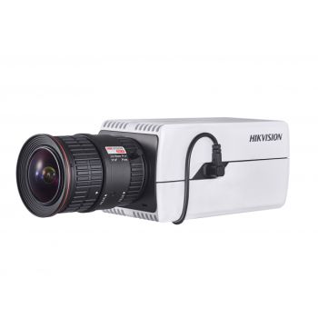 2МП IP камера Hikvision DS-2CD5026G0-AP