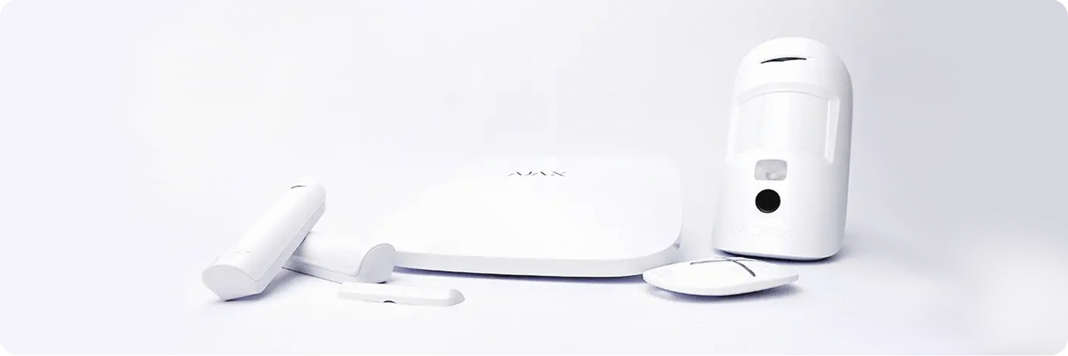Комплектация Ajax StarterKit Cam Plus Black