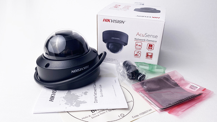 IP видеокамера Хиквижн DS-2CD2143G2-IS черная